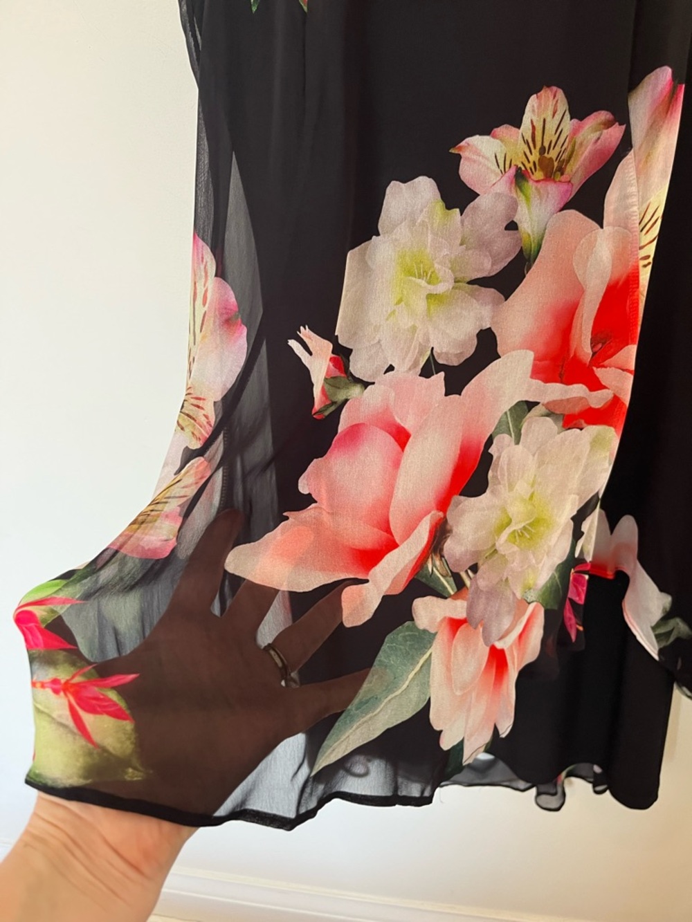 Lyman by Frank Lyman Black Floral Chiffon Overlay Dress Size 8 - Picture 5 of 13